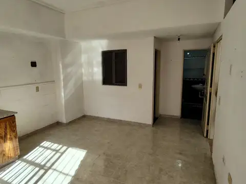 Depto Tipo Casa en Alquiler de 2 ambientes