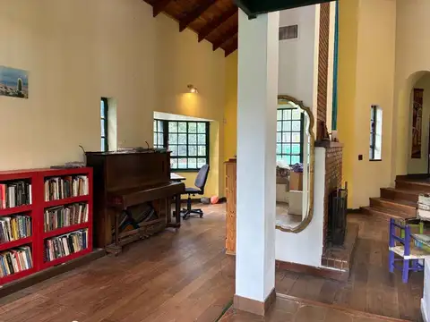 Casa 4 ambientes con 4 baños