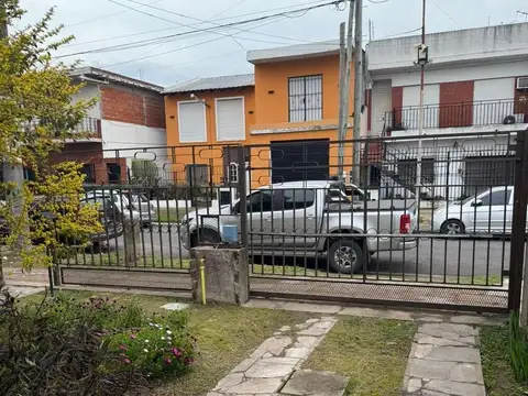 Casa en Venta en Isidro Casanova, USD 89.900