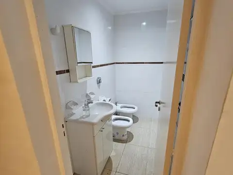 Departamento 5 ambientes con 3 baños