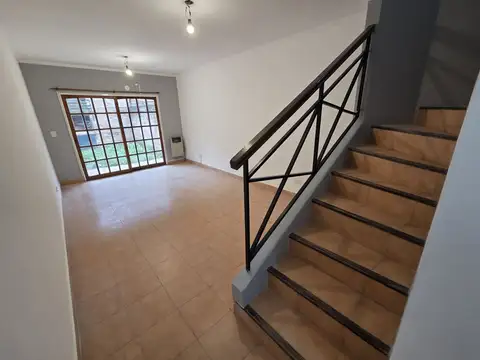 Departamento 4 ambientes con 2 baños
