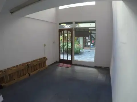 Local en Venta 35 años