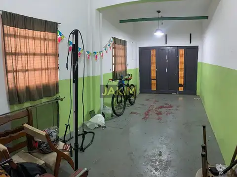 Depto Tipo Casa en Venta de 4 ambientes