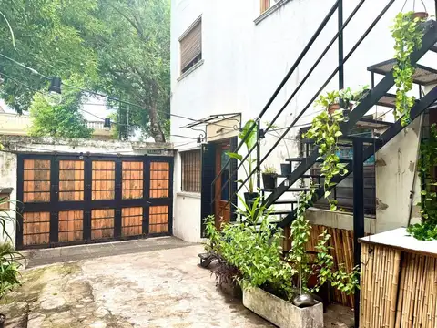 LOTE PROPIO GALPON Y DOS VIVIENDAS PATERNAL