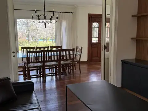 Casa en Alquiler de 4 dormitorios