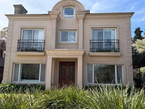 ALQUIER CASA 5 AMBIENTES EN CHAMPANAT CC - PILAR