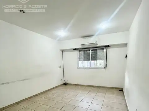 Depto Tipo Casa en Alquiler de 3 ambientes