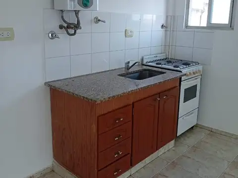 Rosales 100, Piso 2
