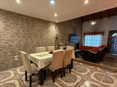 Casa en Venta en San Antonio de Padua, USD 110.000