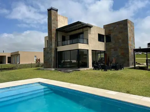 Puerto Del Aguila 15