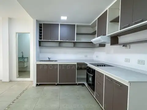Depto Tipo Casa 3 ambientes con 2 baños