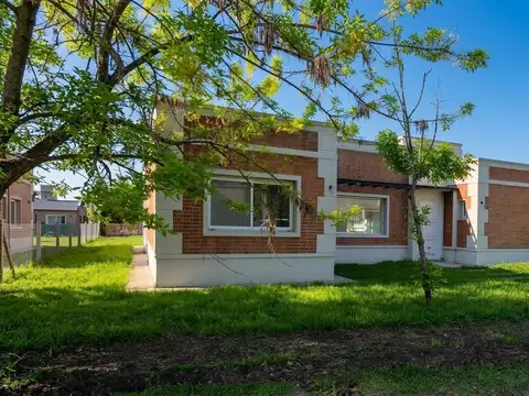Casa en Venta 4 Ambientes en Manzanares Chico