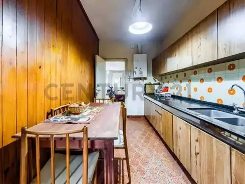 REPUBLICA DOMINICANA 200, Piso 0