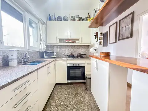 Depto Tipo Casa en Venta con 1 cocheras