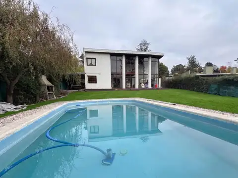 Casa 3 amb con parque y pileta. Sierra de los Padres