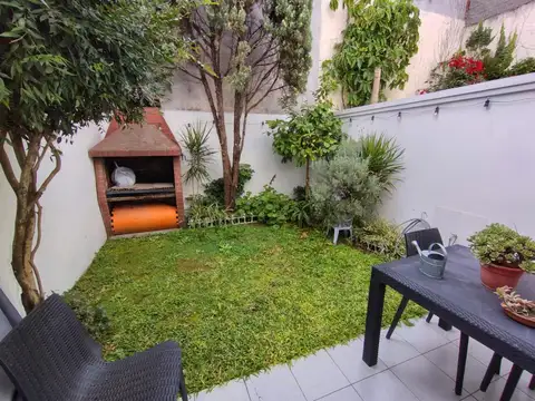 Joaquín V. González 4800, Piso PB