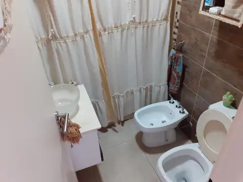 Departamento 2 Amb con Cochera en Venta
