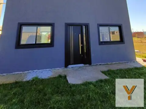 Casa en venta - 3 Dormitorios 2 Baños - 380Mts2 - San Vicente