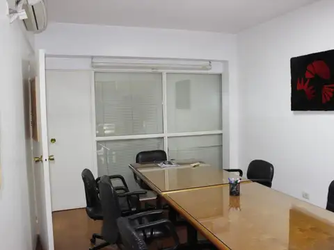 Oficina en Venta con 2 cocheras