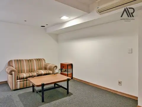 Oficina en Venta en Ciudad Vieja, USD 110.000