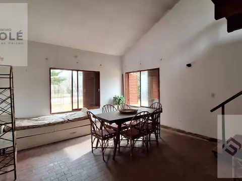 Casa 2 ambientes con 1 baño
