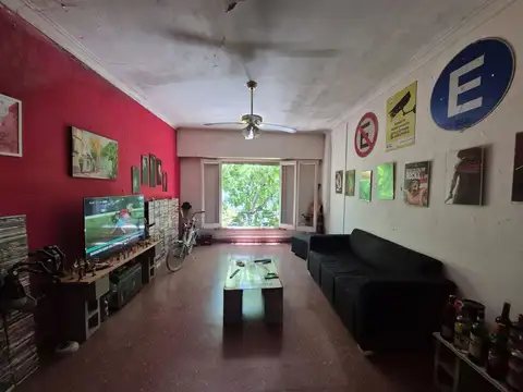 Depto Tipo Casa en Venta al Este