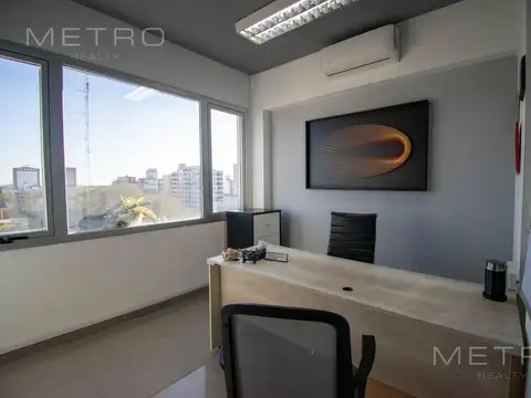Oficina en venta con cochera en San Martin