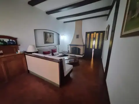 Casa en Venta en Burzaco, USD 230.000