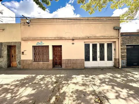 Casa 3 dormitorios - Zona 63 y 30