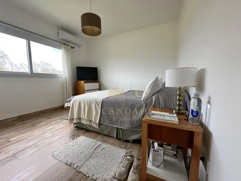 Casa en Venta en Pilar del Este - Santa Elena, USD 180.000
