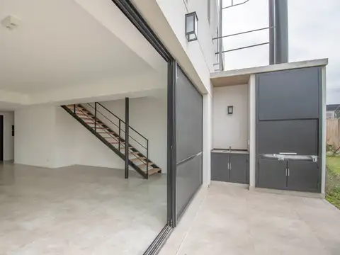 Casa en Alquiler en Benavidez, USD 1.200