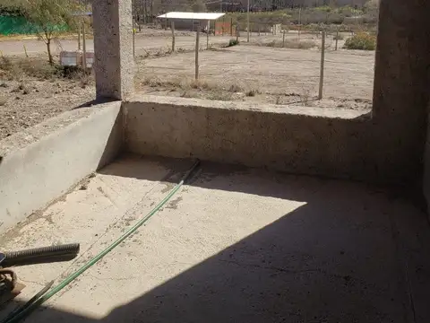 VENTA DE TERRENO Y OBRA GRUESA LUJAN DE CUYO