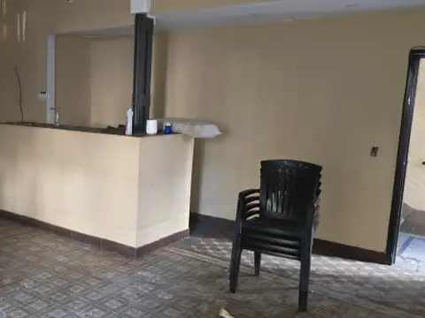 ESPAÑA 400 , Piso 0