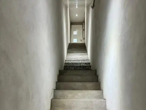 Av Luciano Valette 530 , Piso 1