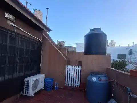 Depto Tipo Casa en Venta de 5 ambientes