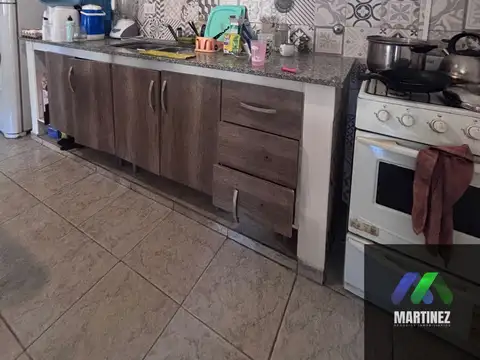 Casa 3 ambientes con 1 baño
