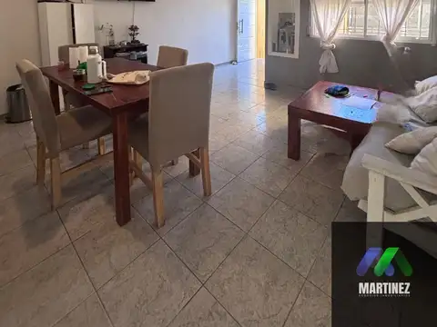 Casa en venta c/ cochera en Gualeguaychú