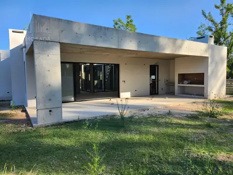 Venta Casa en obra avanzada 4 ambientes en Azzurra Tortugas