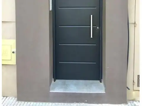 Lomas De Zamora 92 , Piso 1