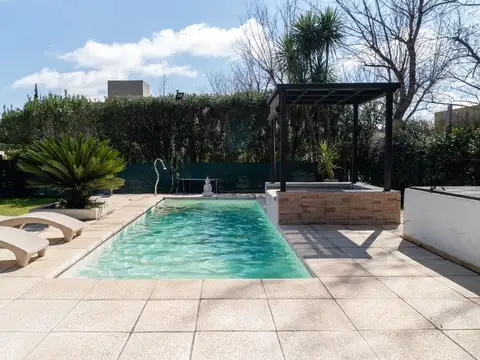 CASA EN VENTA 2 DORMITORIOS Bª SOL PARANA P.ESTHER