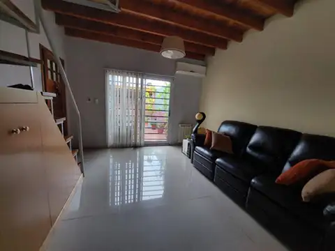 Depto Tipo Casa en Venta en Quilmes, USD 139.000