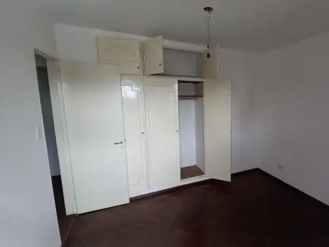 Cafferata 600, Piso 4