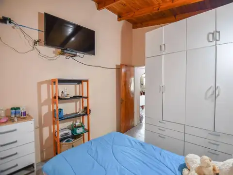 83  e/  121 y 121 Bis La Plata