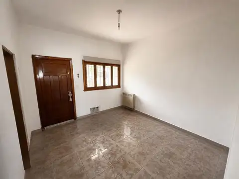 Depto Tipo Casa en Venta 50 años