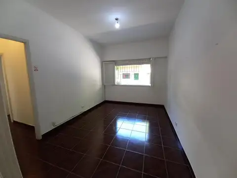 Depto Tipo Casa 4 ambientes con 2 baños