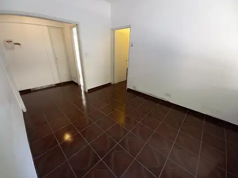 Depto Tipo Casa en Venta 60 años
