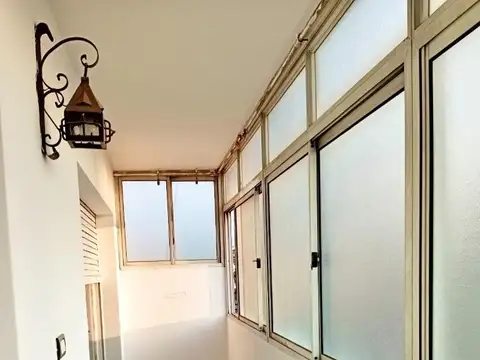 Combate De Los Pozos 700, Piso 6º
