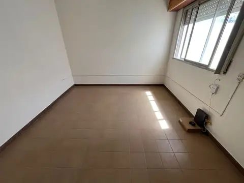 Depto Tipo Casa en Alquiler en Berisso, $ 450.000