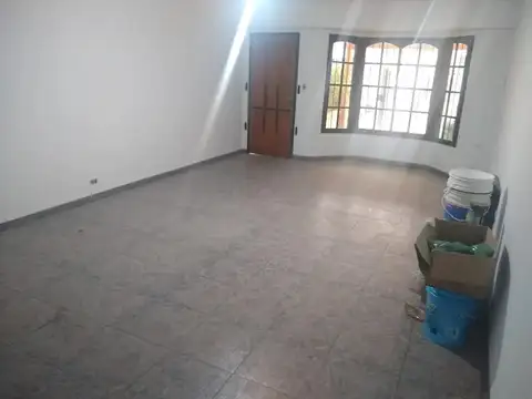 Casa en Alquiler de 3 dormitorios
