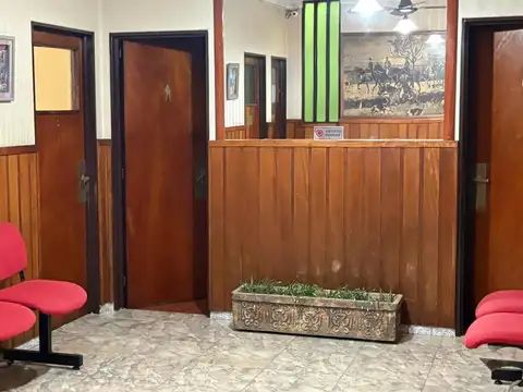 Oficina en Alquiler en Temperley, $ 200.000